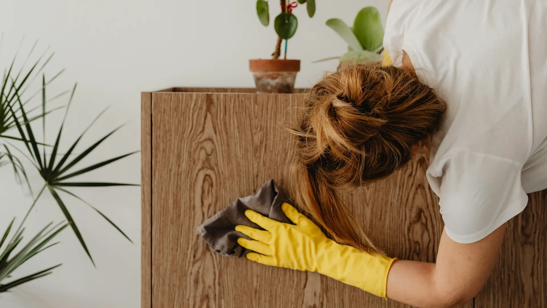 5 Tasks to Get Your Home Ready for Spring